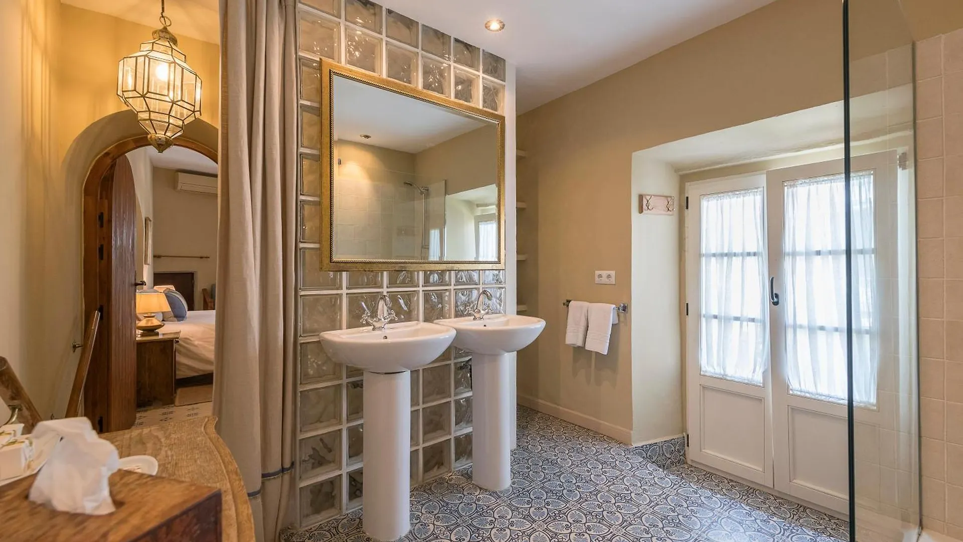 Hotel La Casa Del Califa Vejer de la Frontera 2*,  Spanyolország